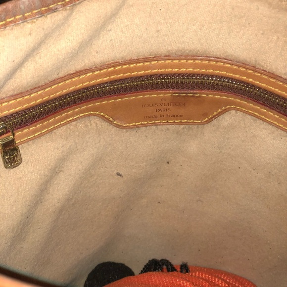 Louis. Hutton Bucket Bag - Picture 2 of 7